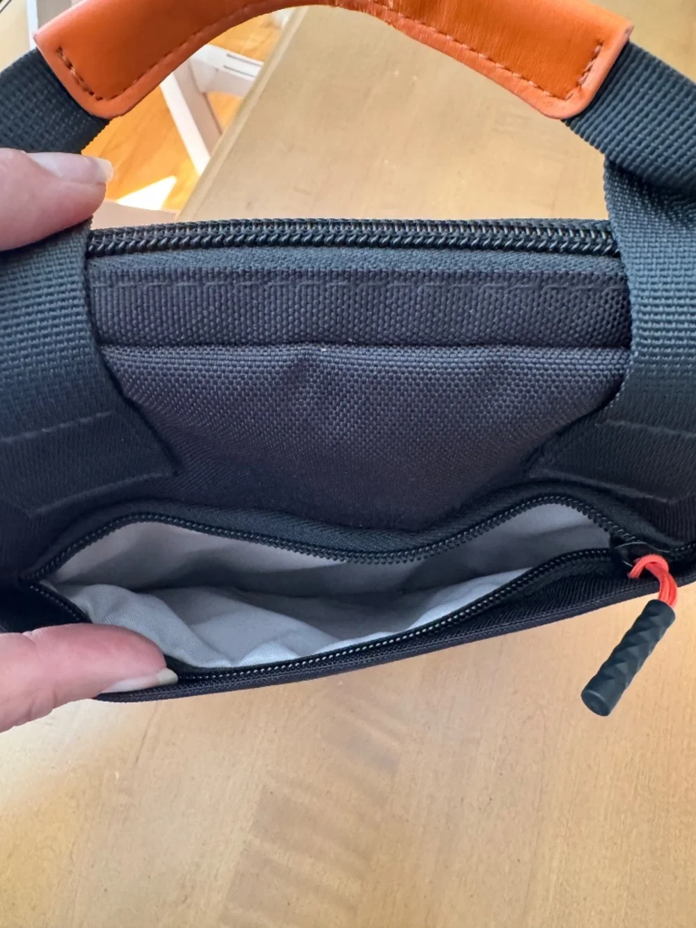 NWOT TiMOVO Black Crossbody Tablet Messenger Bag Shoulder Travel Case 13 inch
